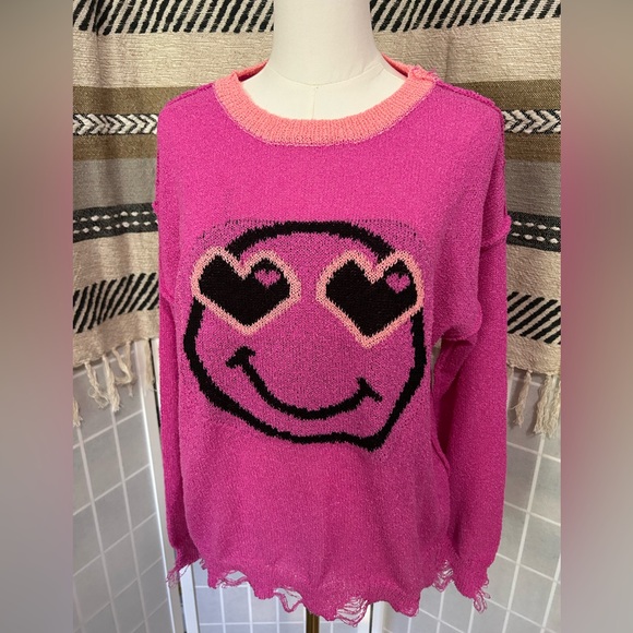❄️177. NWT easel Pink Smiley Face Distressed Long Sleeved Sweater - Picture 3 of 4